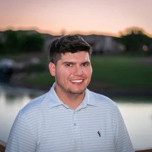 image of agent Derek Middlebrook